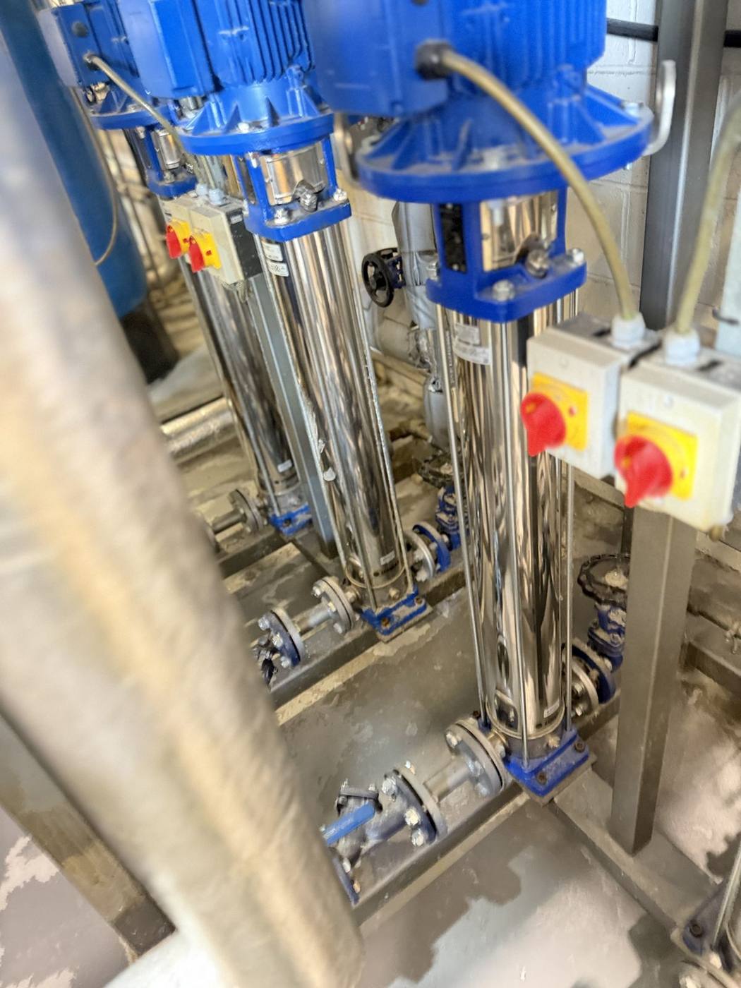 Feed water valves