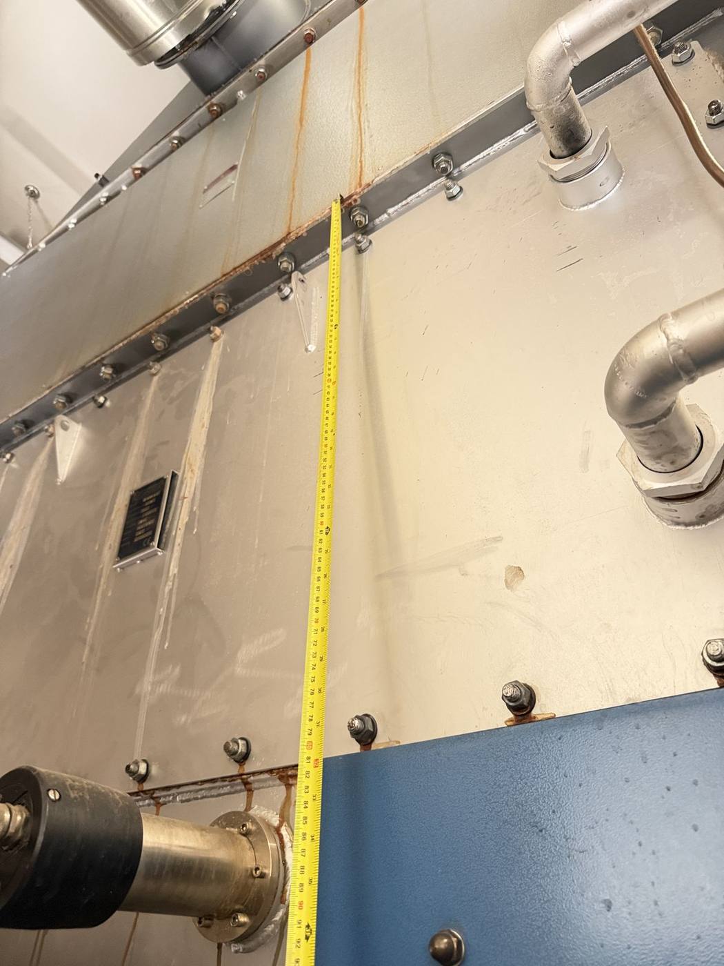 Economizer chamber visible